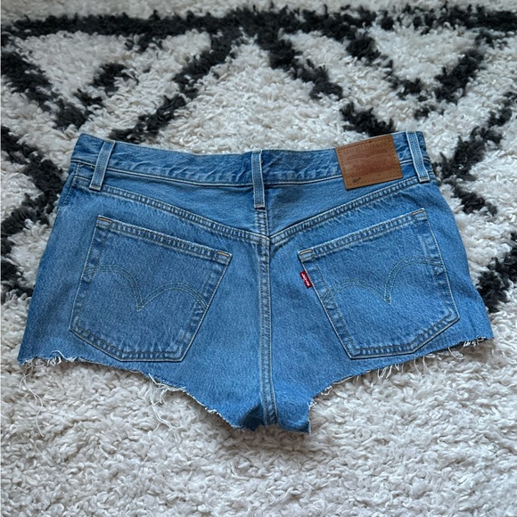 Levi’s Denim Shorts - Picture 1 of 4